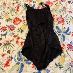 Shape wear body shaper size large